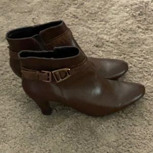 Bandalino ankle boot